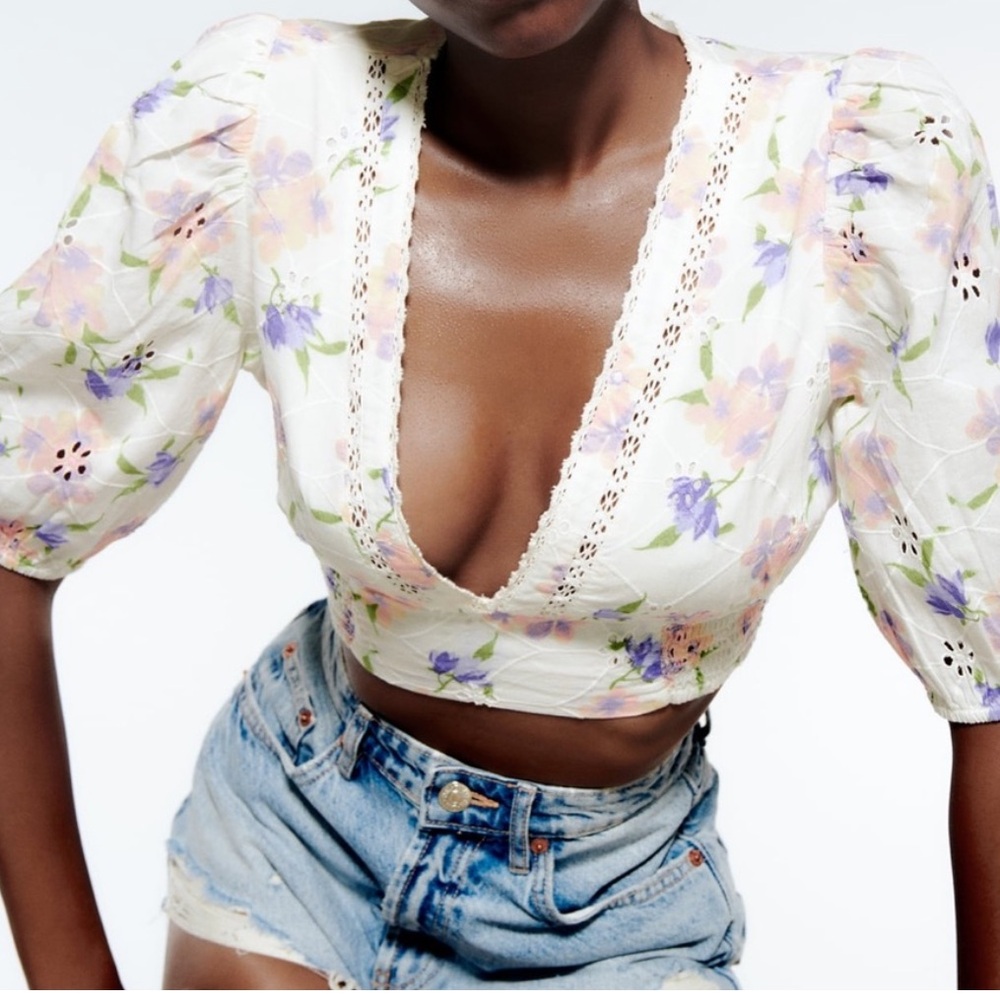 ZARA PRINTED EMBROIDERED Floral Puff Sleeve Crop Top